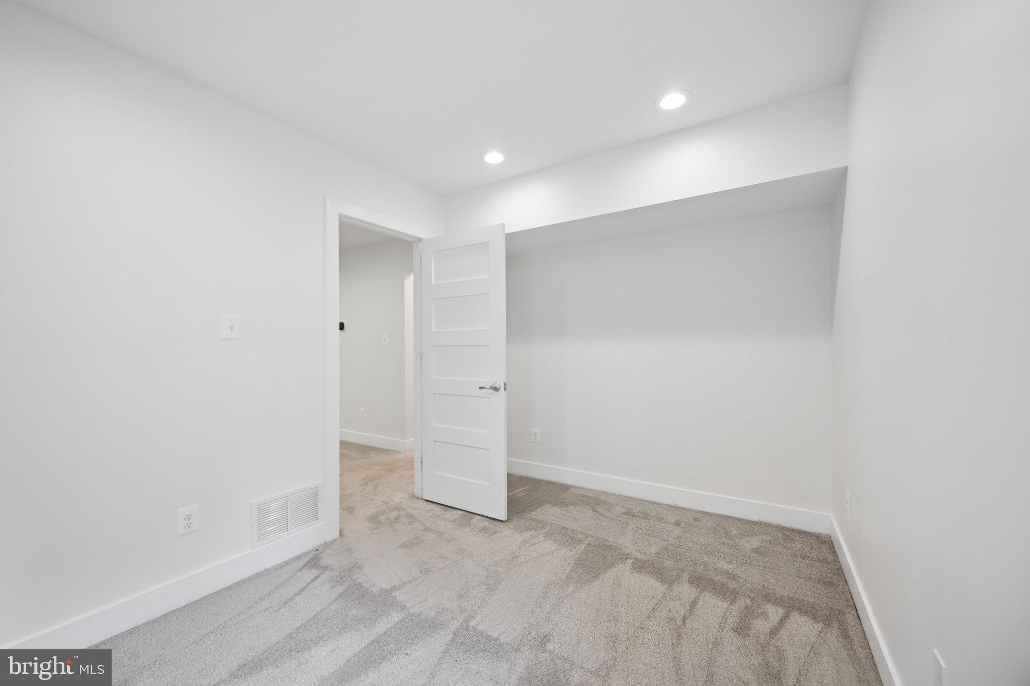WORTHINGTON HILLSIDE II - Residential