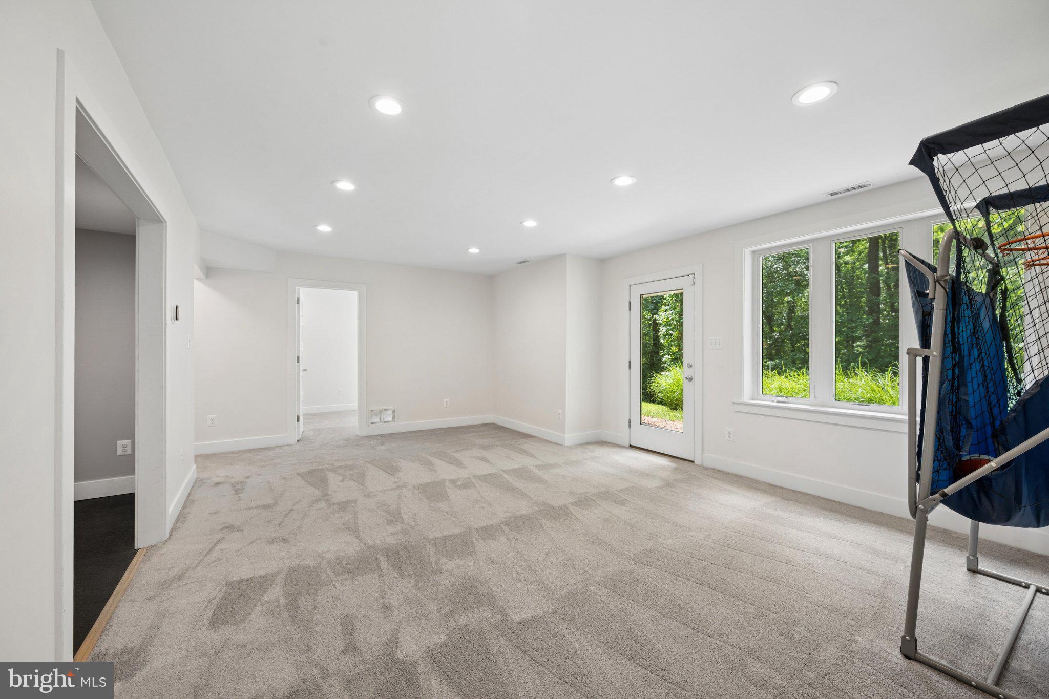 WORTHINGTON HILLSIDE II - Residential