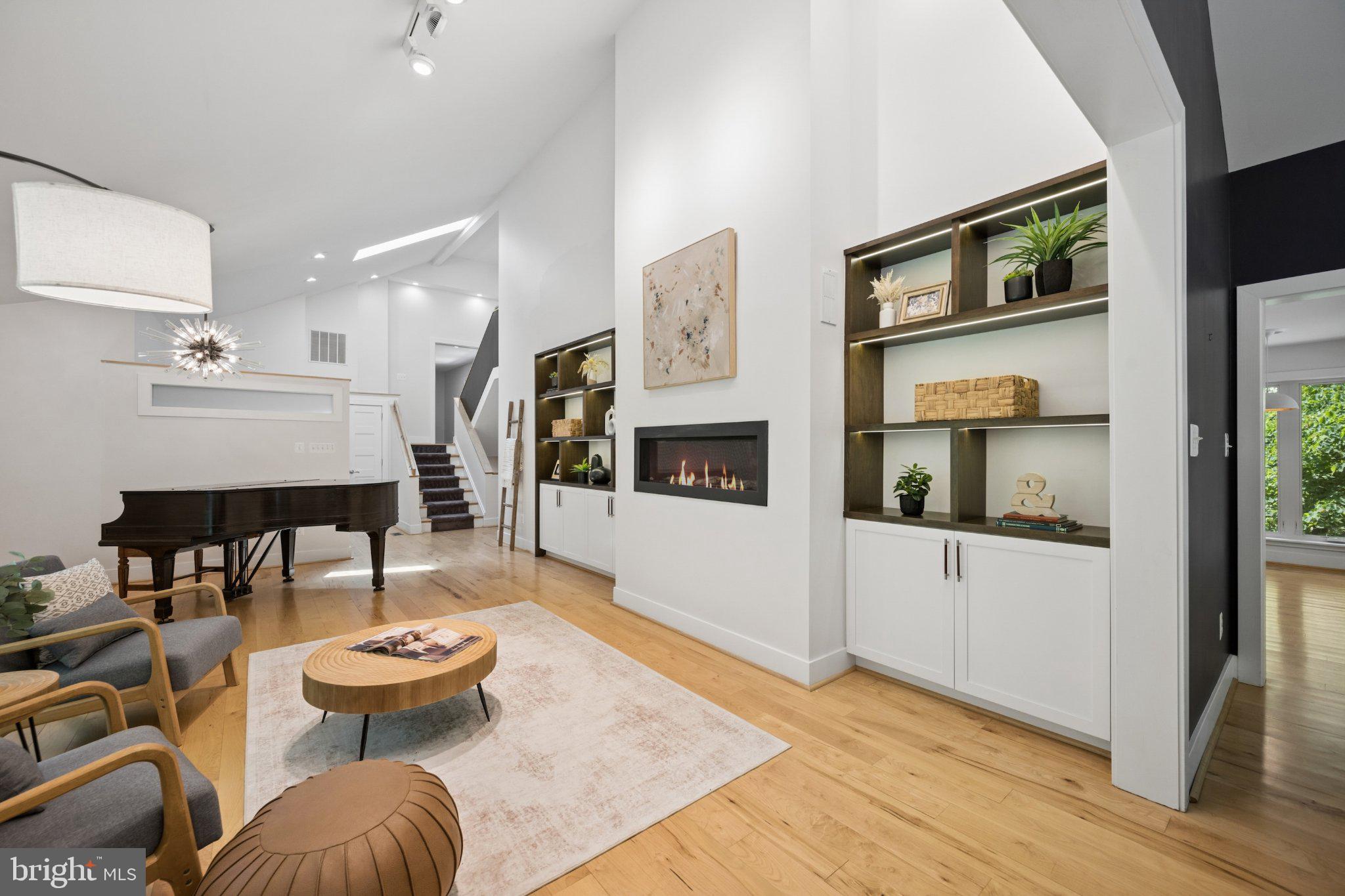 WORTHINGTON HILLSIDE II - Residential