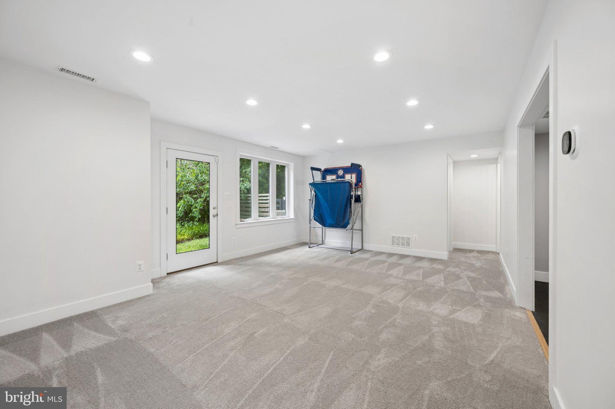 WORTHINGTON HILLSIDE II - Residential