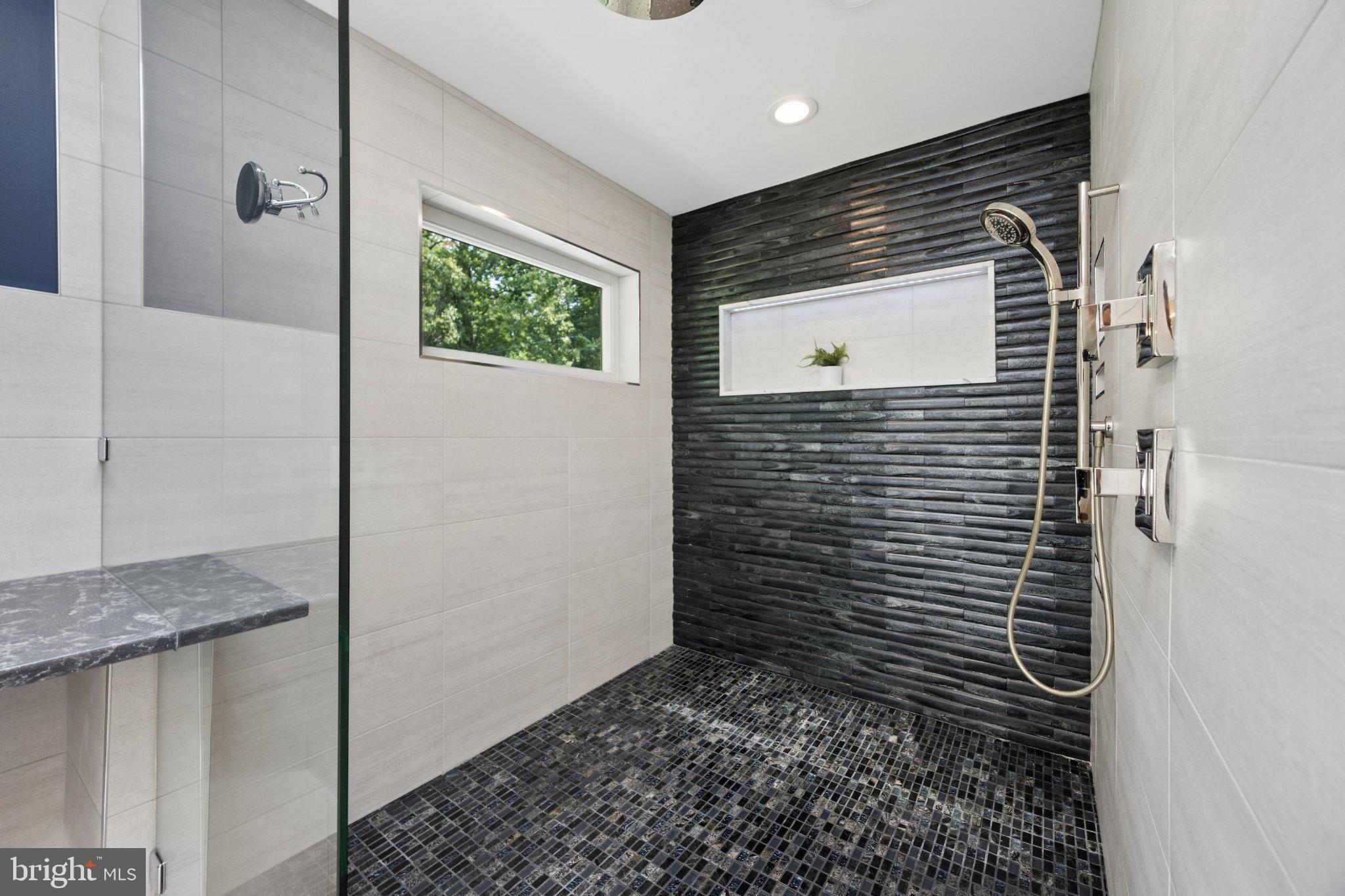 WORTHINGTON HILLSIDE II - Residential