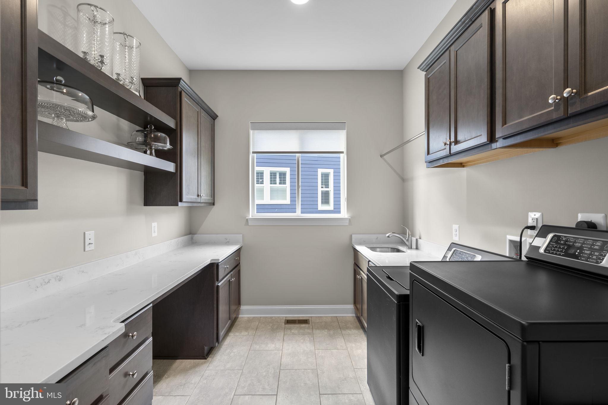SHENANDOAH, LAKE FREDERICK - Residential