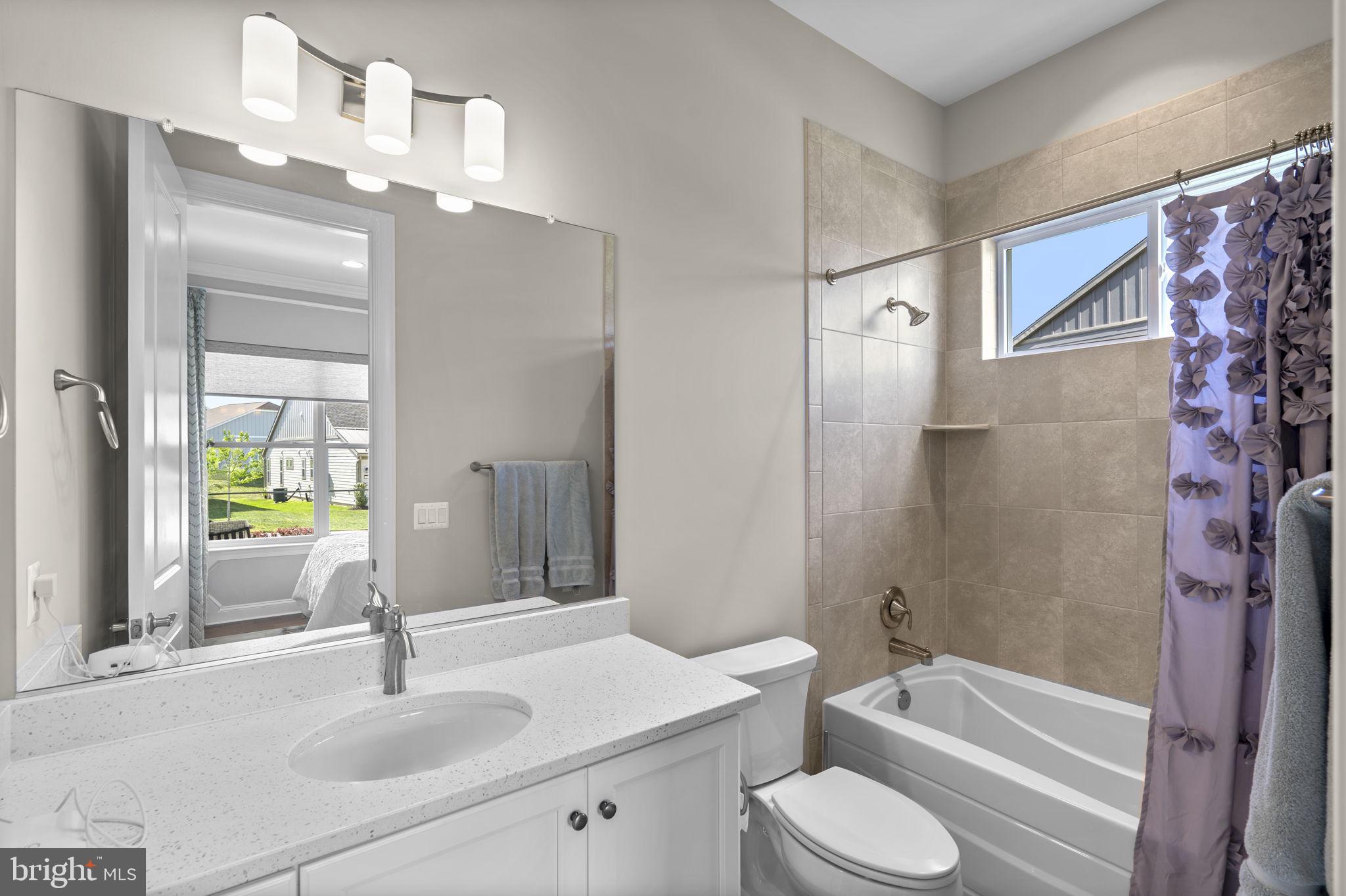SHENANDOAH, LAKE FREDERICK - Residential