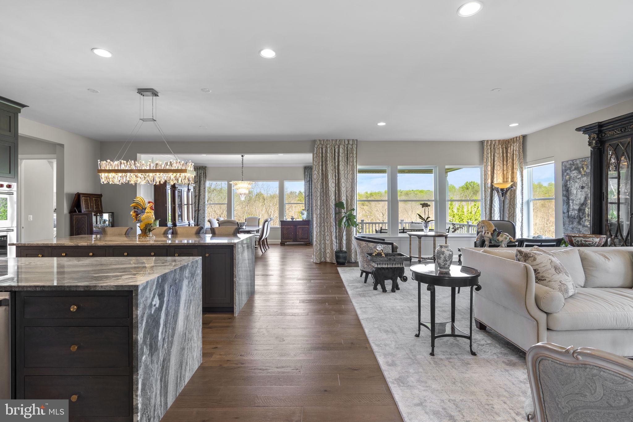 SHENANDOAH, LAKE FREDERICK - Residential