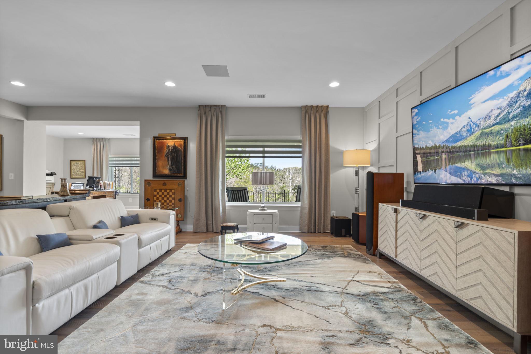 SHENANDOAH, LAKE FREDERICK - Residential