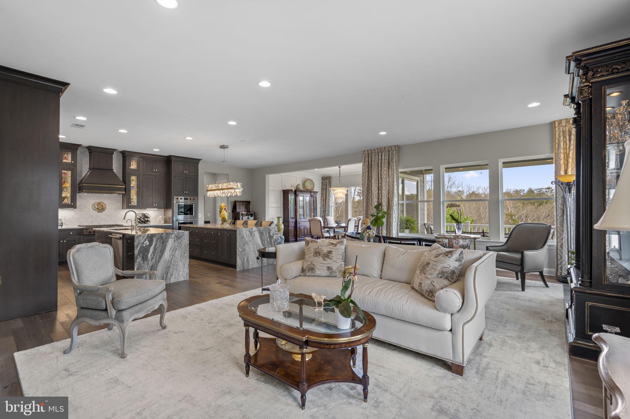 SHENANDOAH, LAKE FREDERICK - Residential