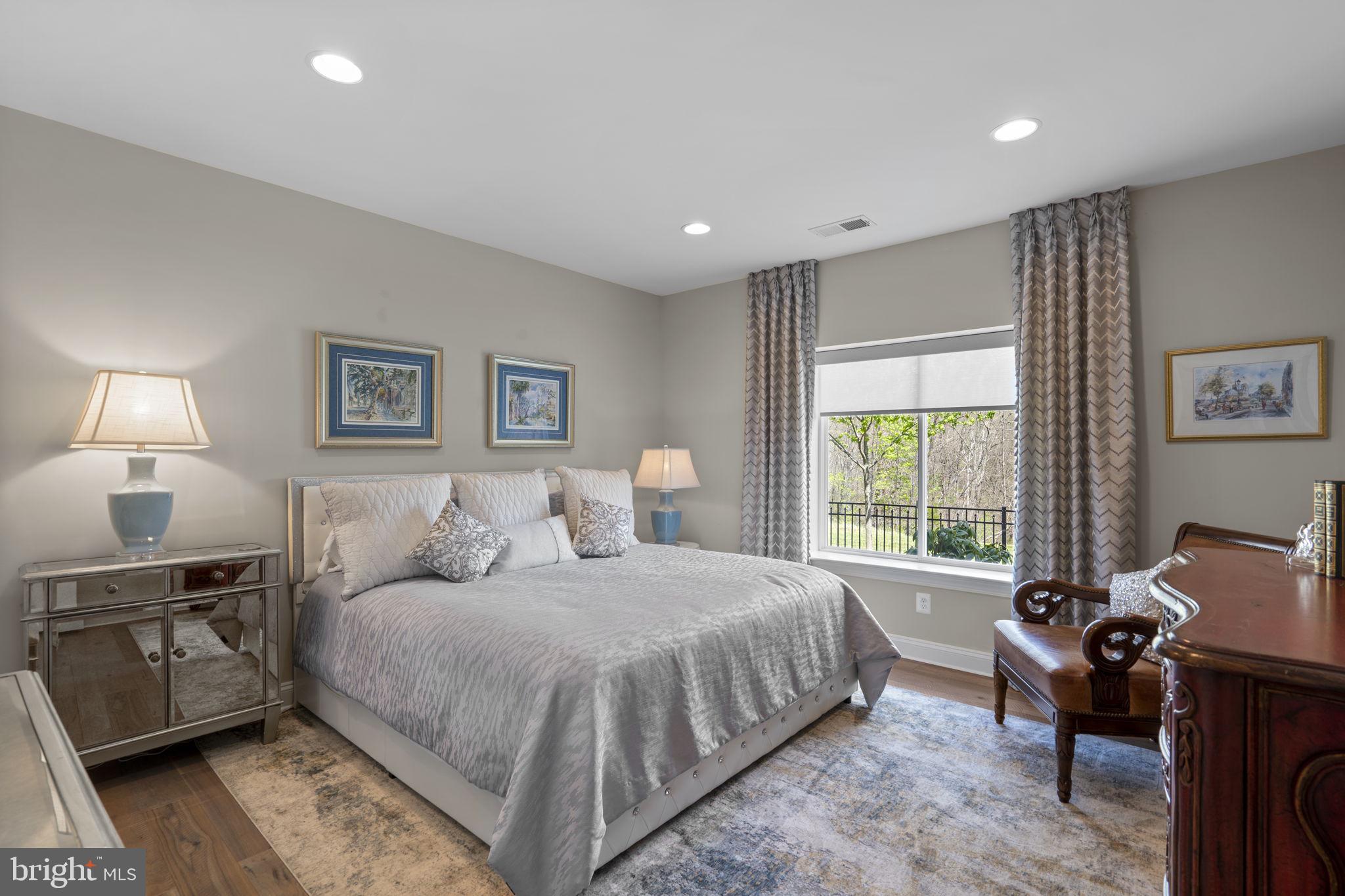 SHENANDOAH, LAKE FREDERICK - Residential