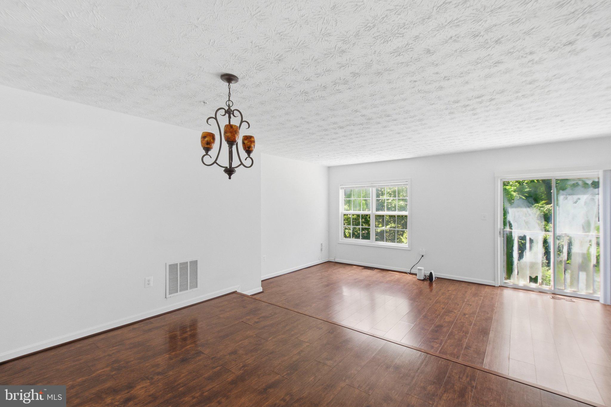 EAST BONIWOOD - Residential