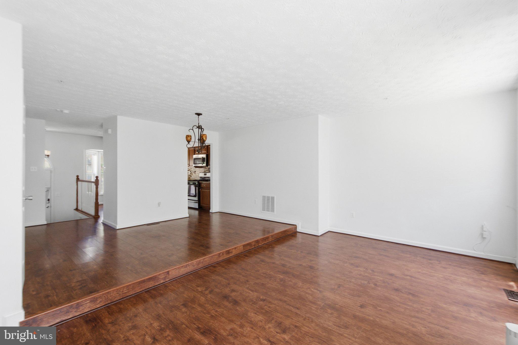 EAST BONIWOOD - Residential