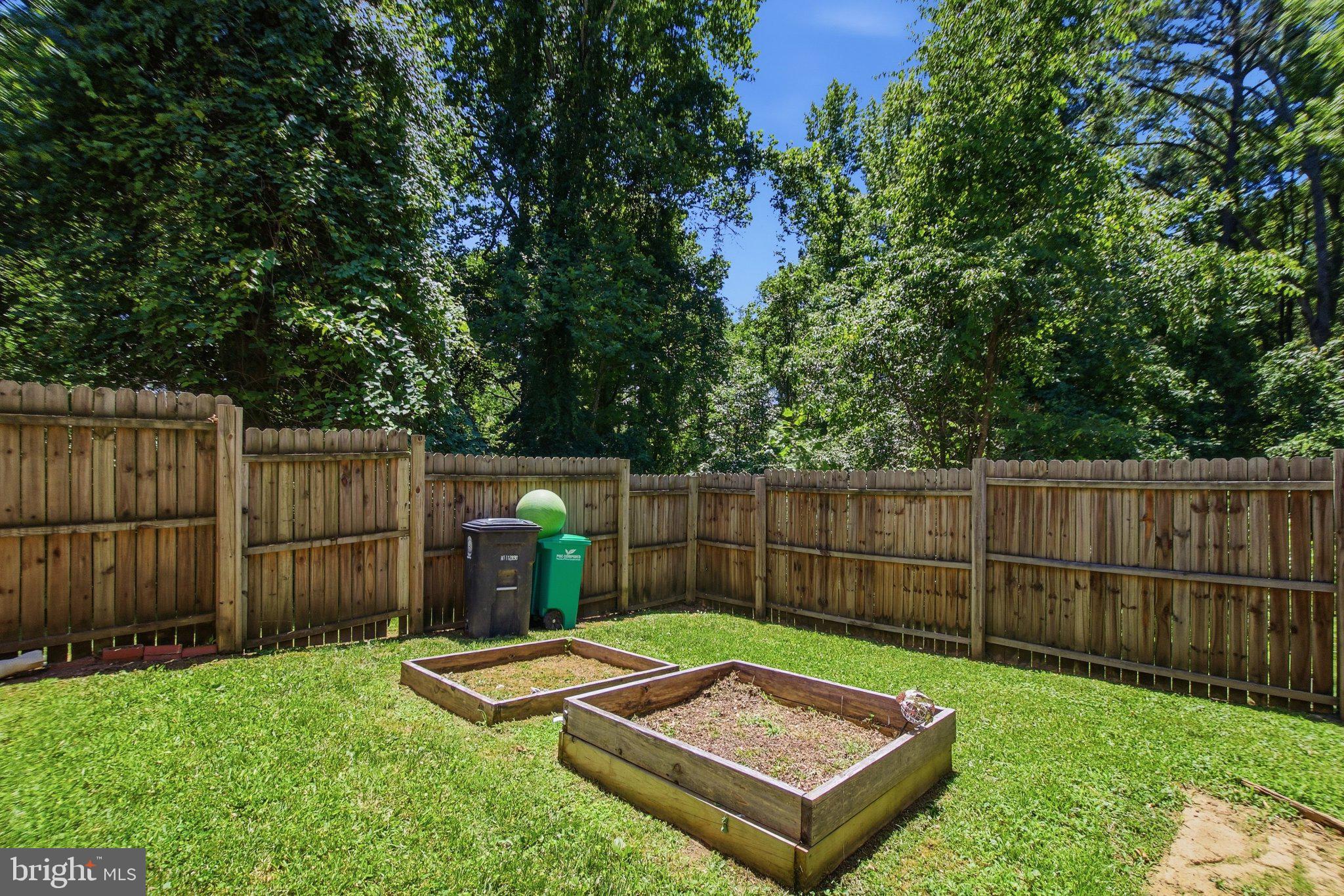 EAST BONIWOOD - Residential