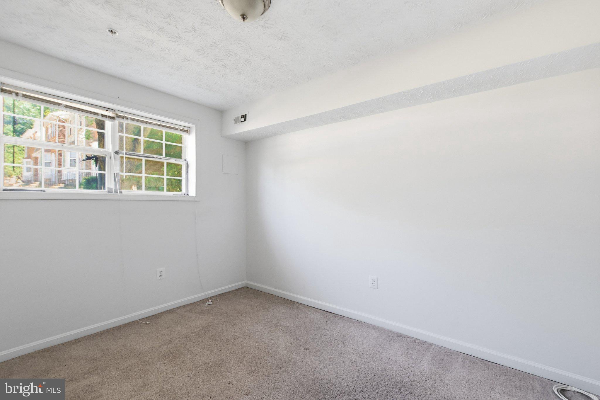 EAST BONIWOOD - Residential