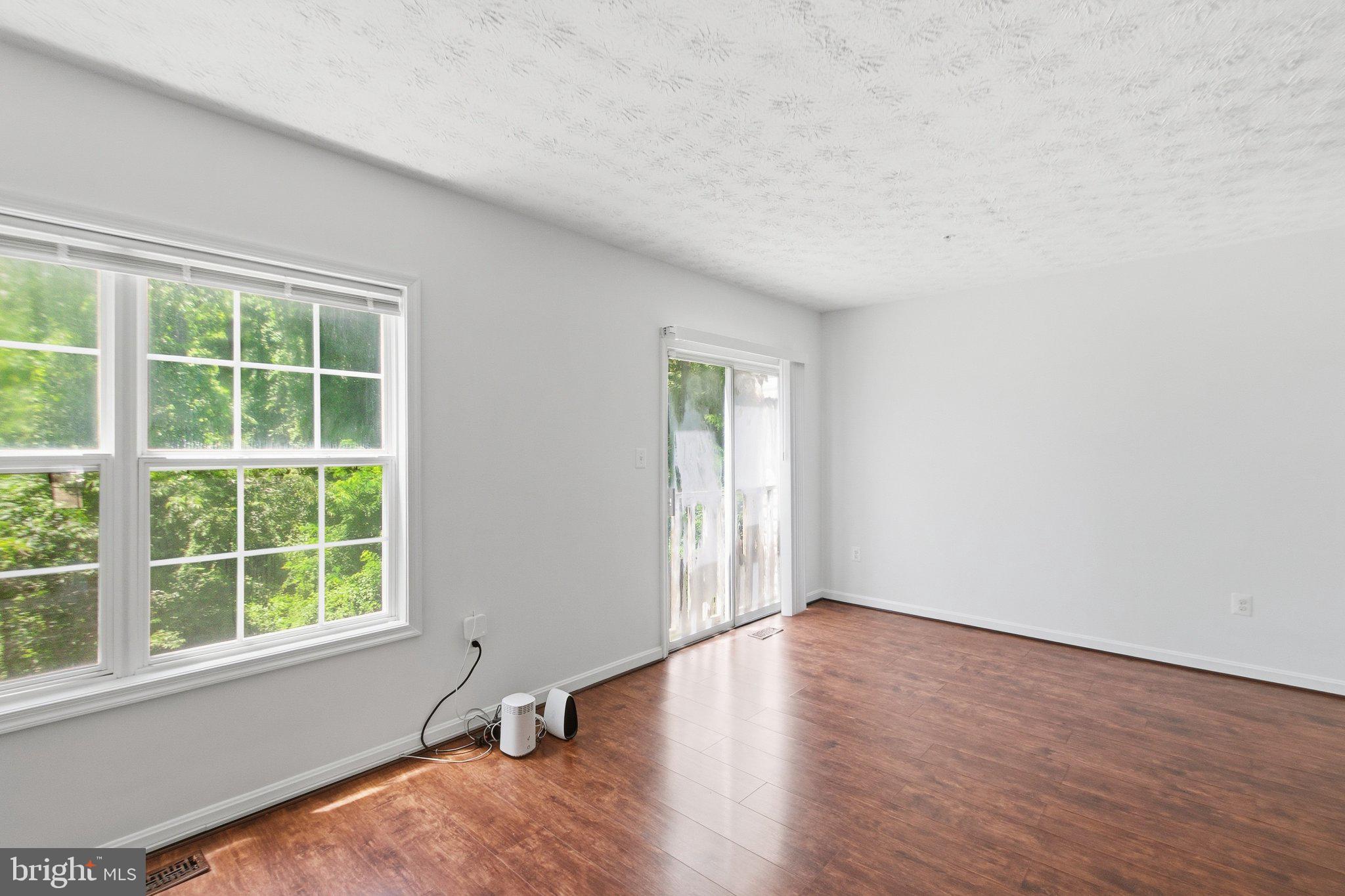 EAST BONIWOOD - Residential
