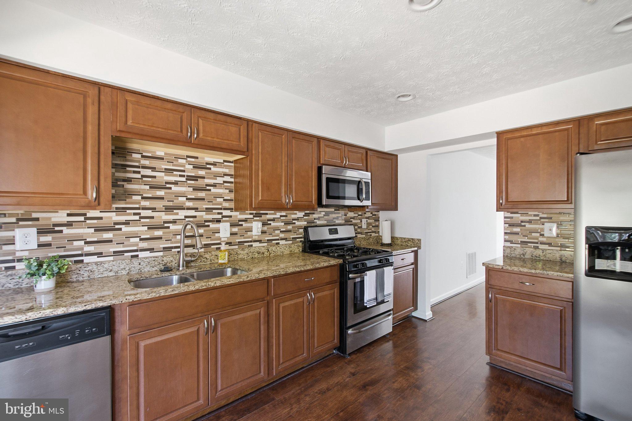 EAST BONIWOOD - Residential