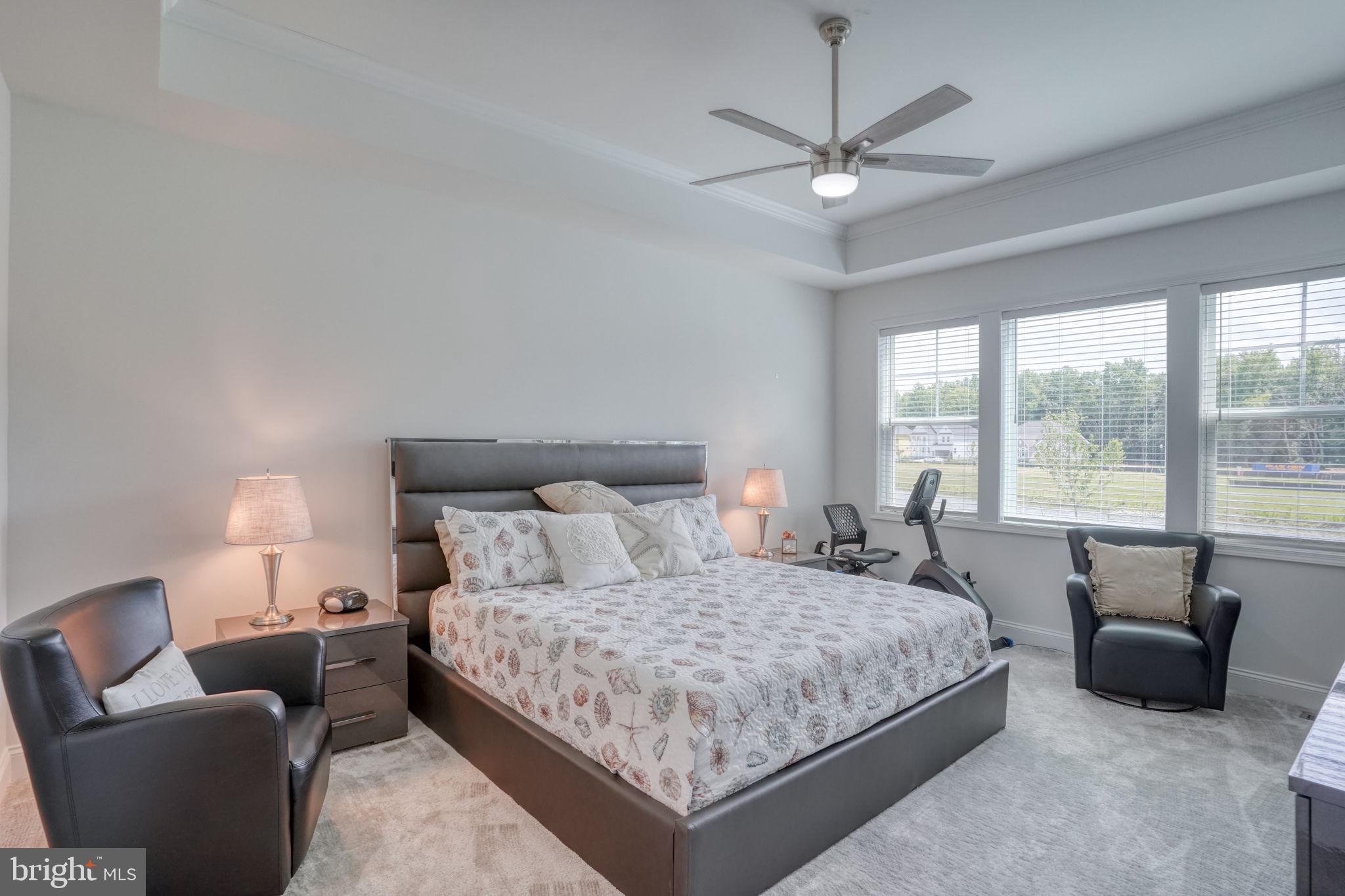 LIGHTSHIP COVE - Residential
