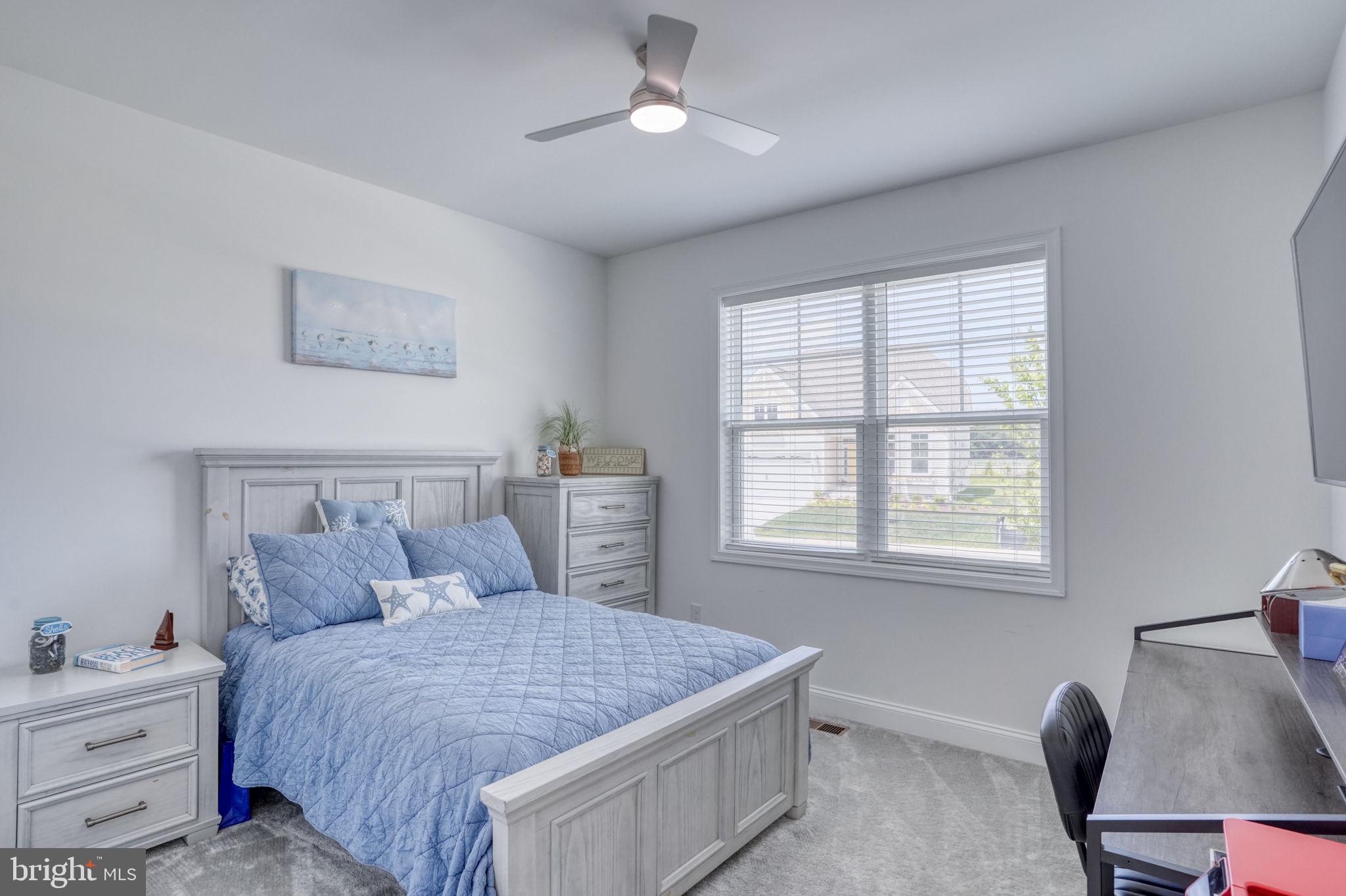 LIGHTSHIP COVE - Residential