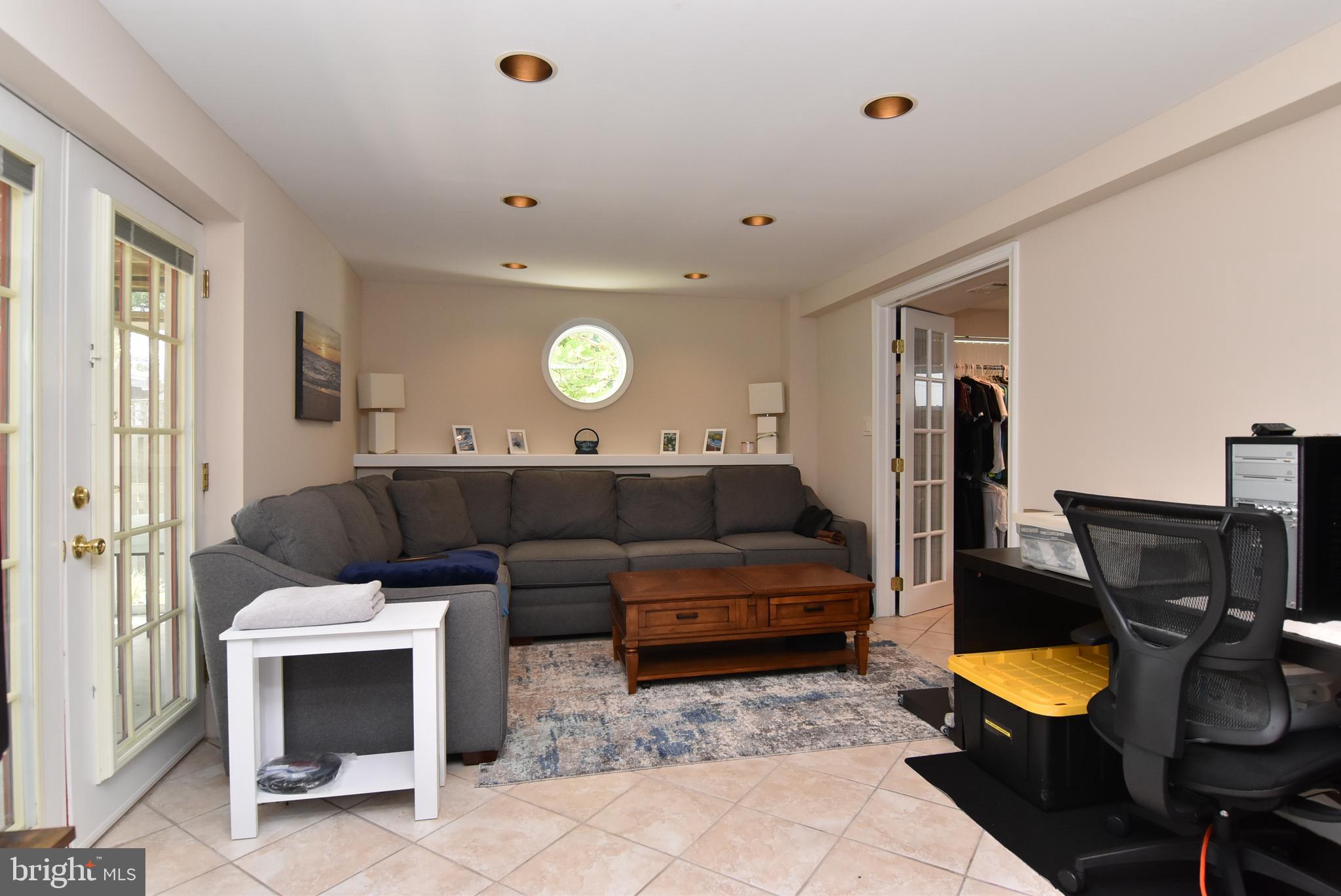 BAY VISTA - Residential