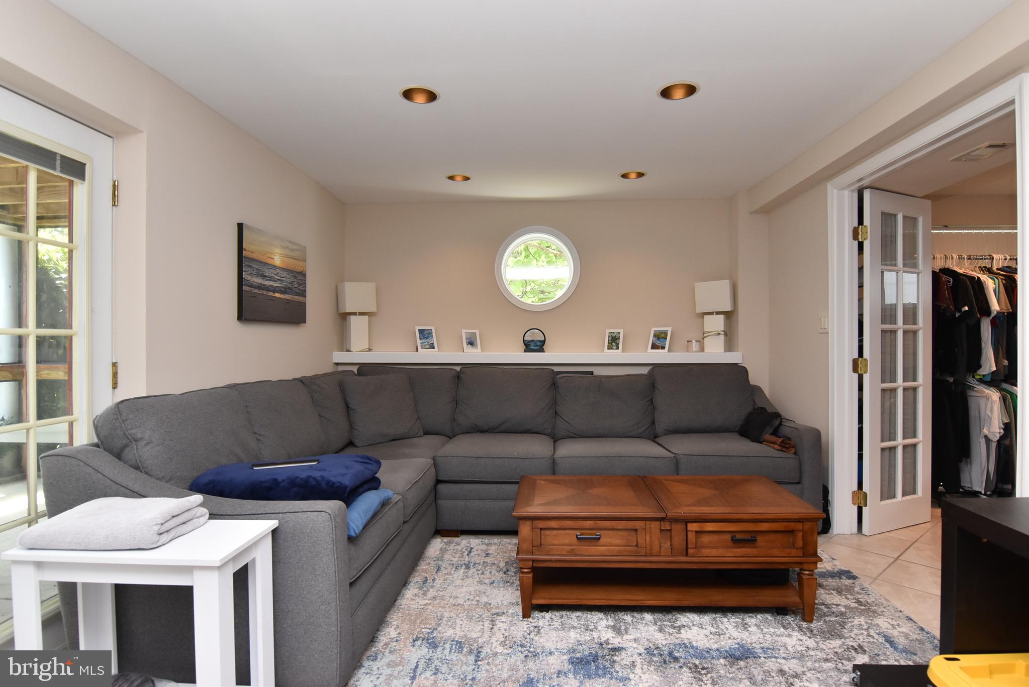 BAY VISTA - Residential