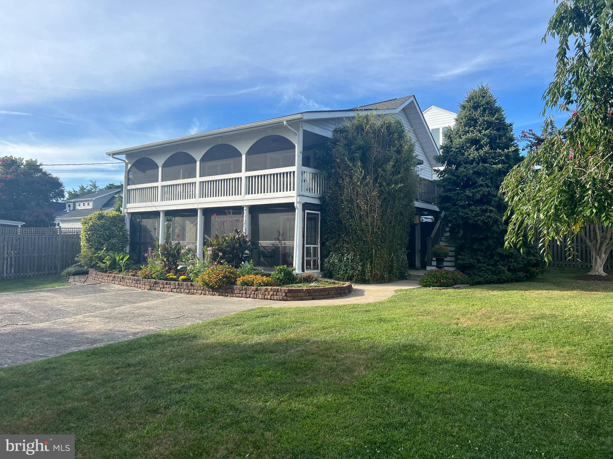 BAY VISTA - Residential