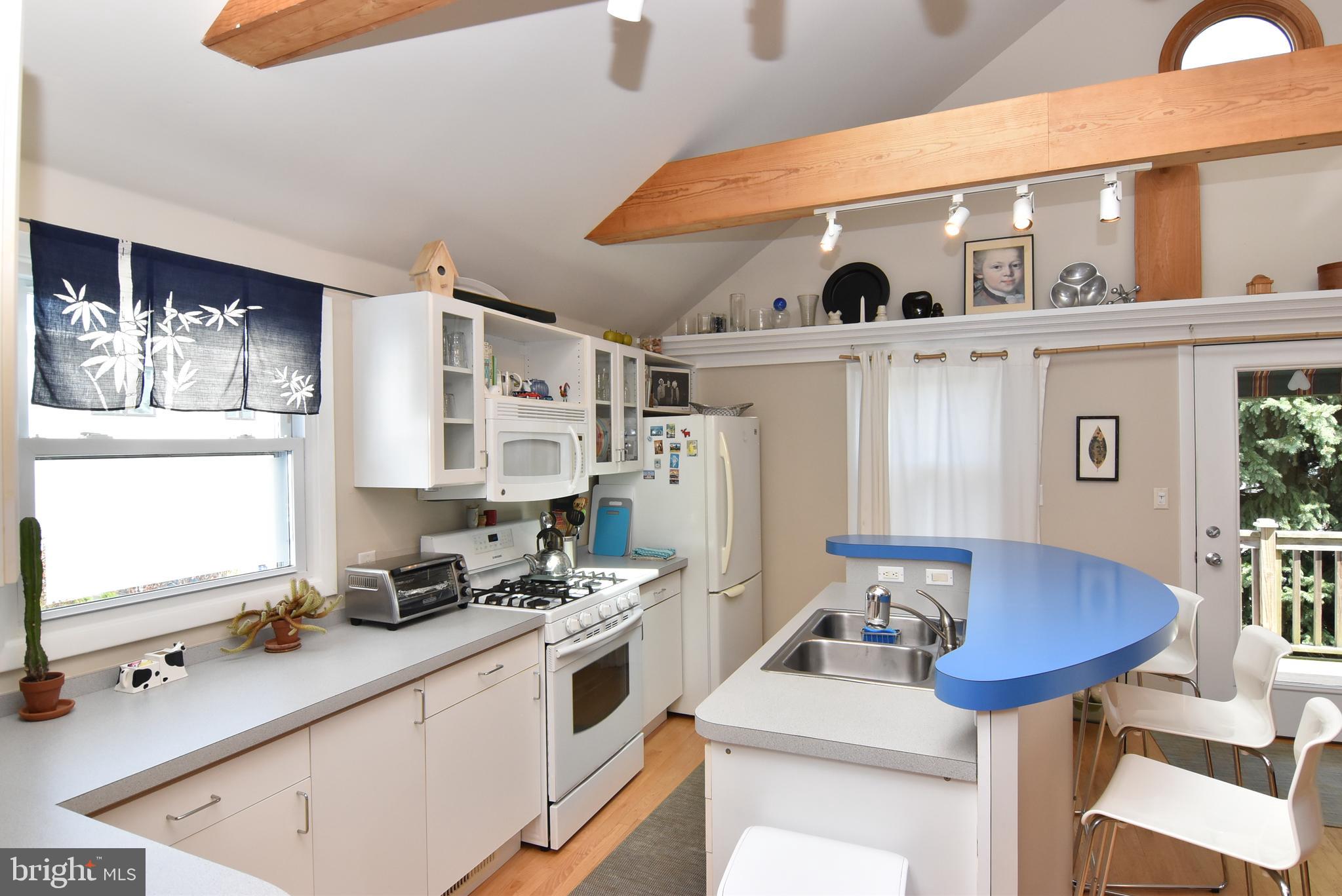 BAY VISTA - Residential