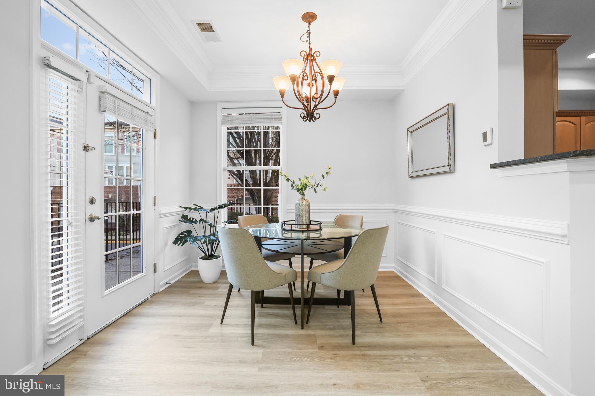 GROVETON WOODS - Residential