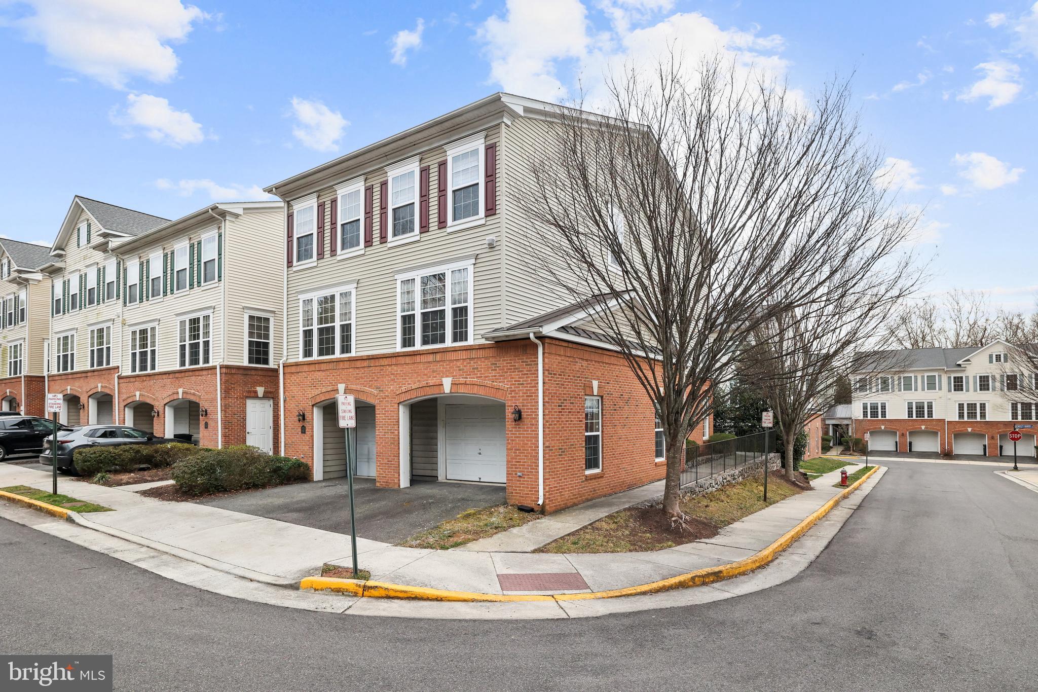 GROVETON WOODS - Residential
