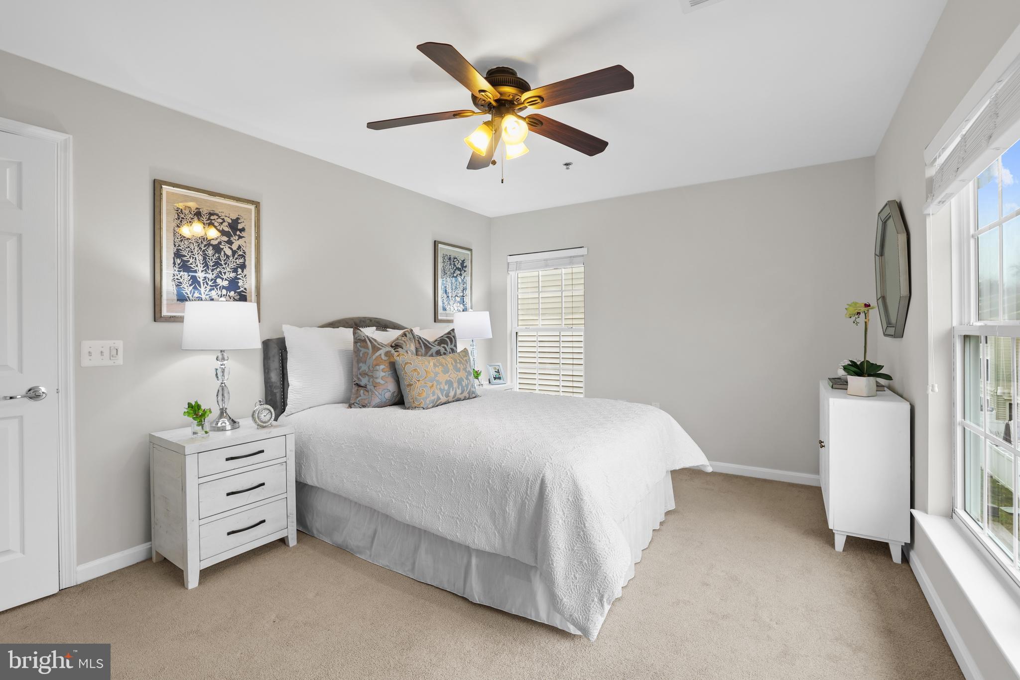 GROVETON WOODS - Residential