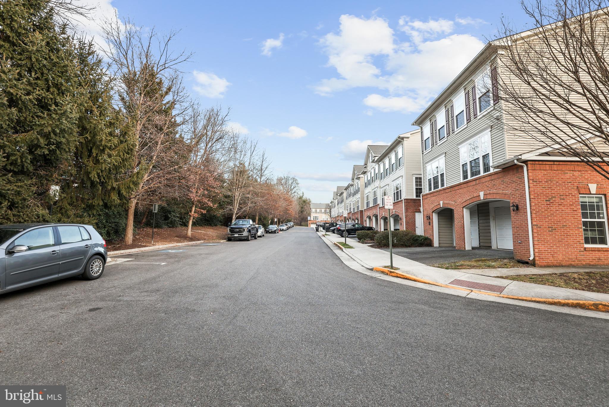 GROVETON WOODS - Residential