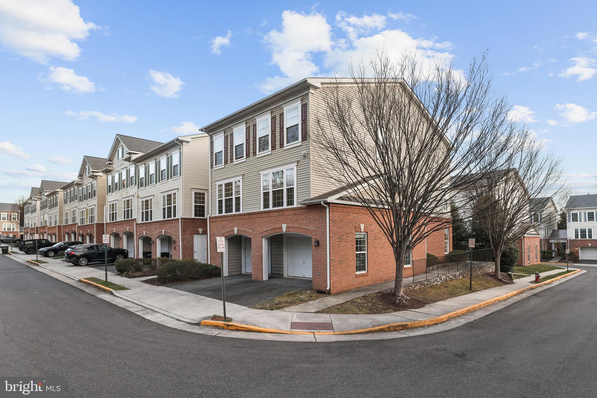 GROVETON WOODS - Residential