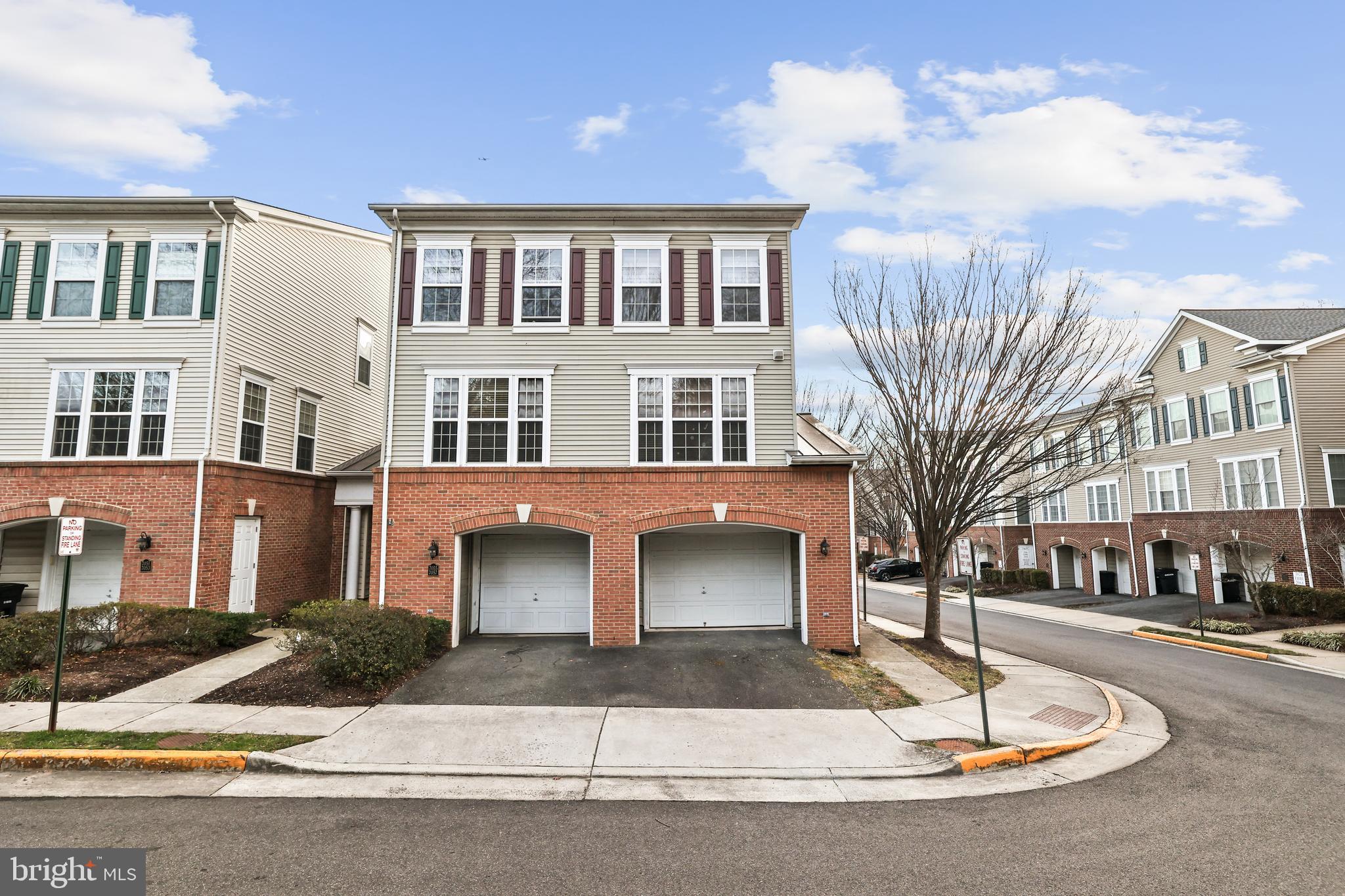 GROVETON WOODS - Residential