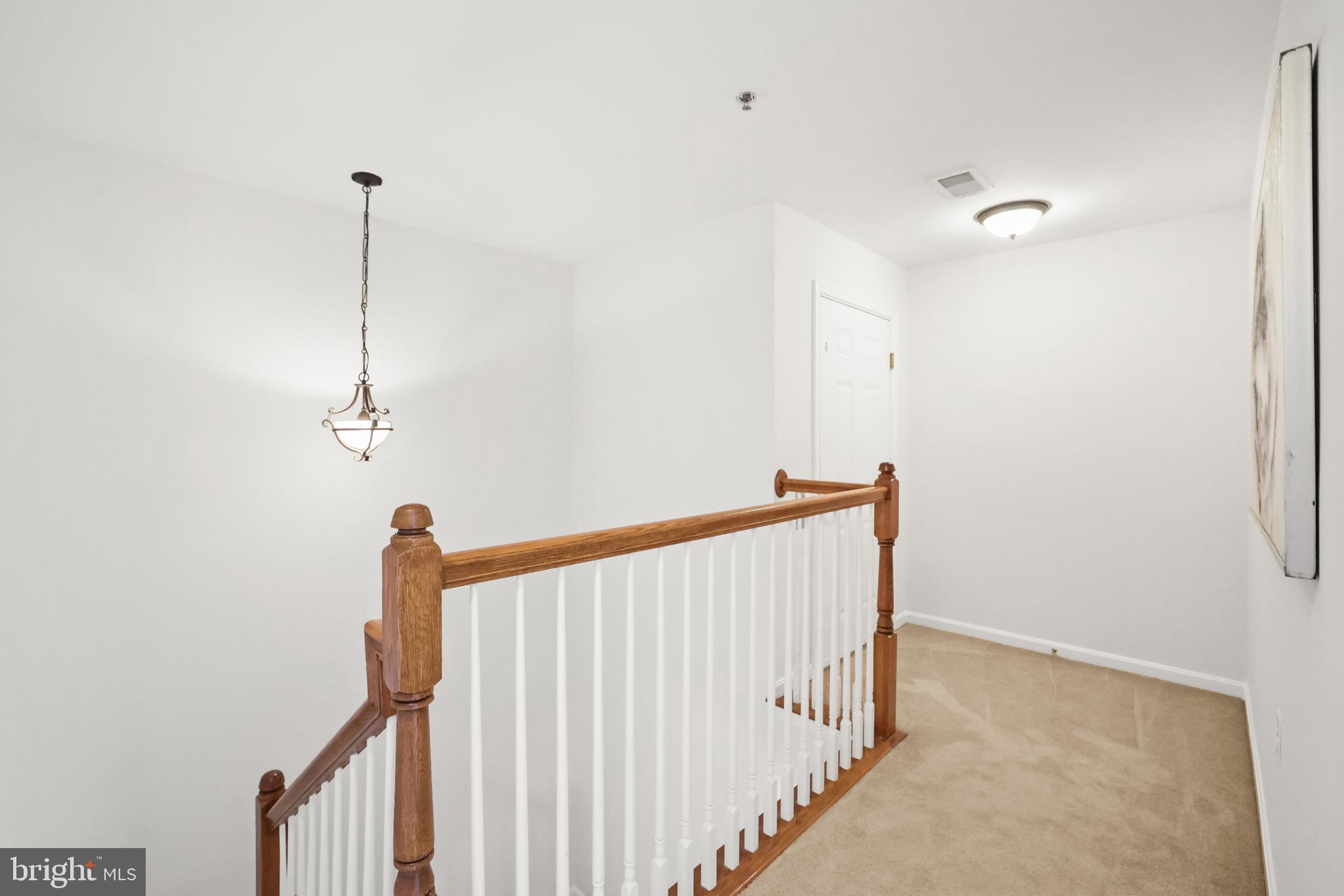 GROVETON WOODS - Residential