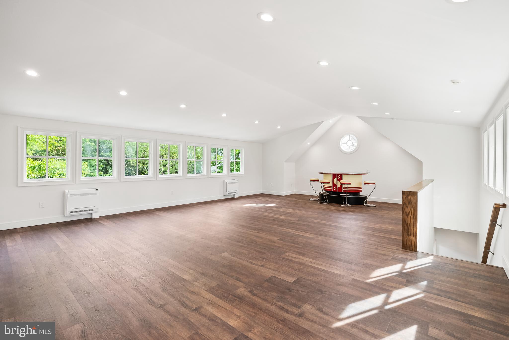 MELVIN ROAD - Residential