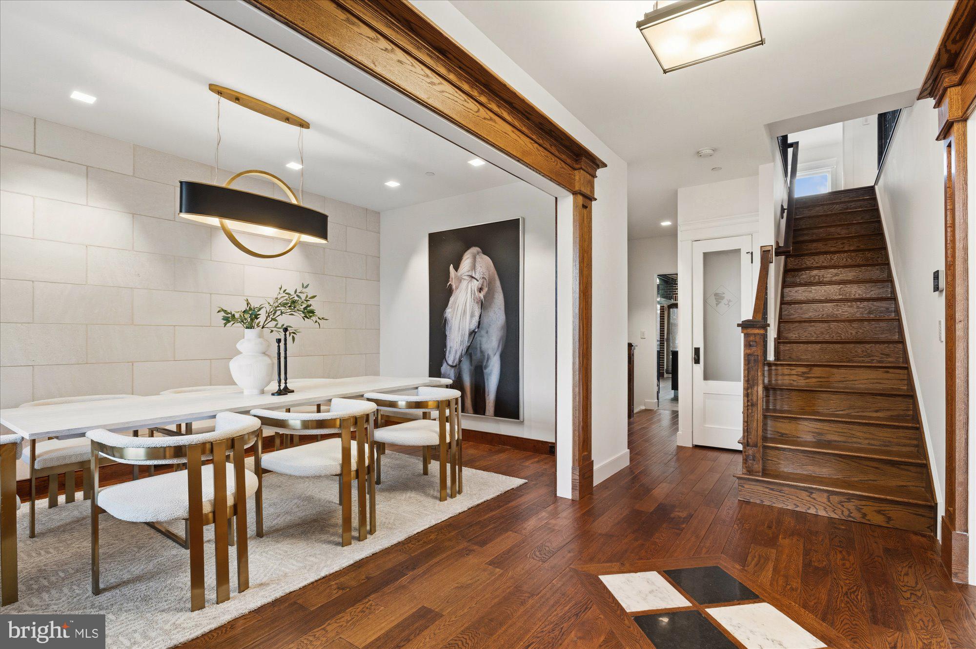 CAPITOL HILL - Residential