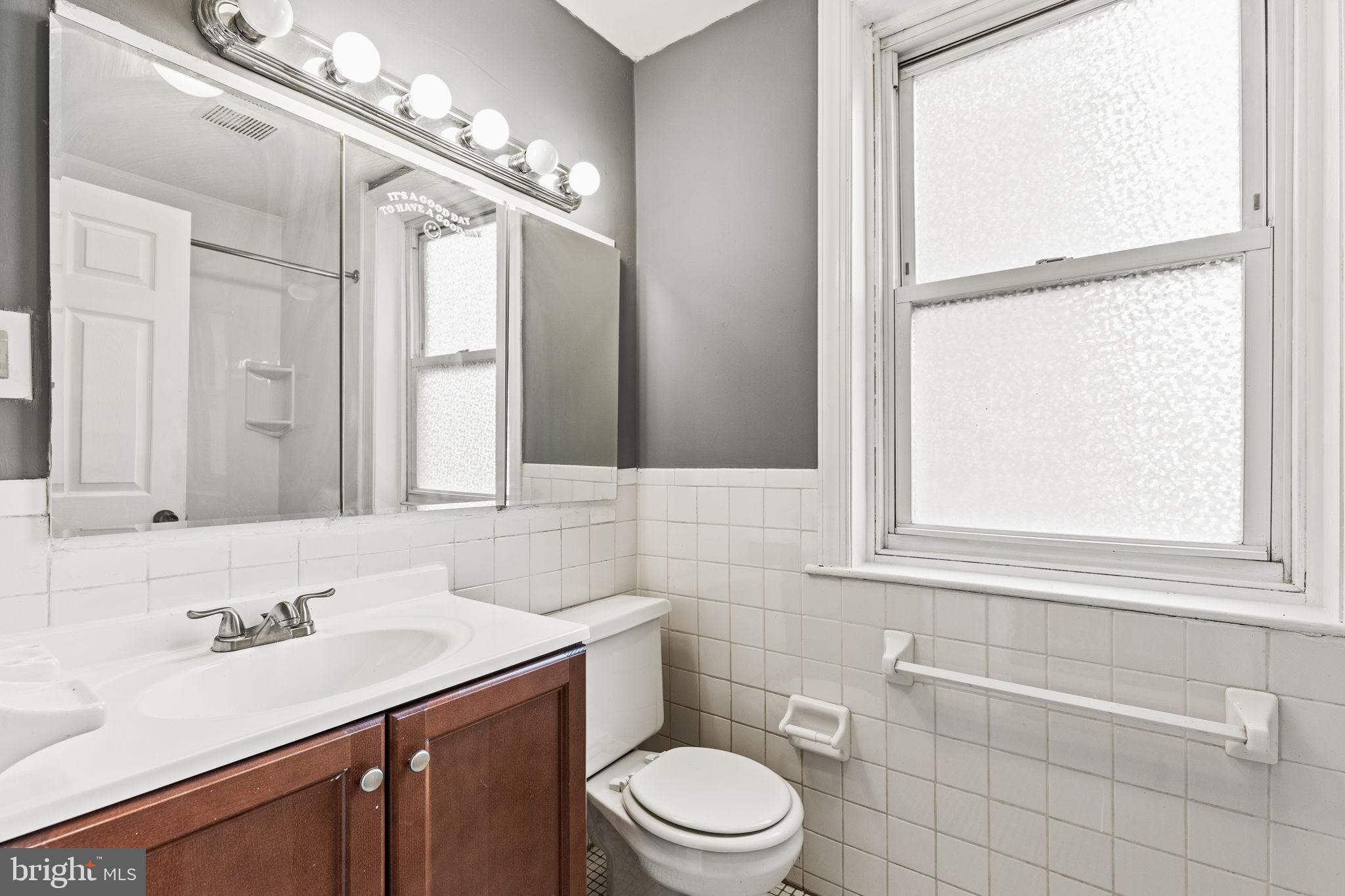WASHINGTON SQ WEST - Residential Income