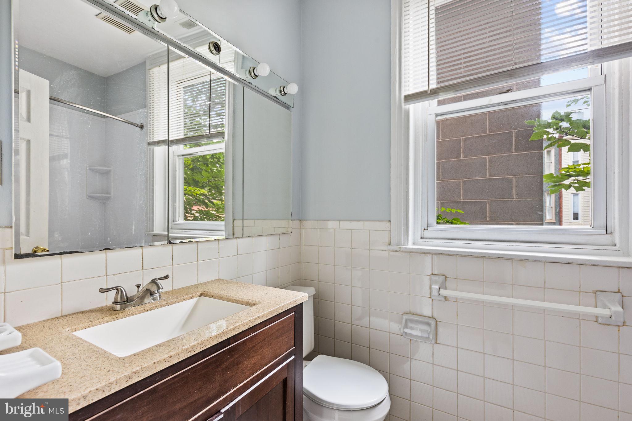 WASHINGTON SQ WEST - Residential Income
