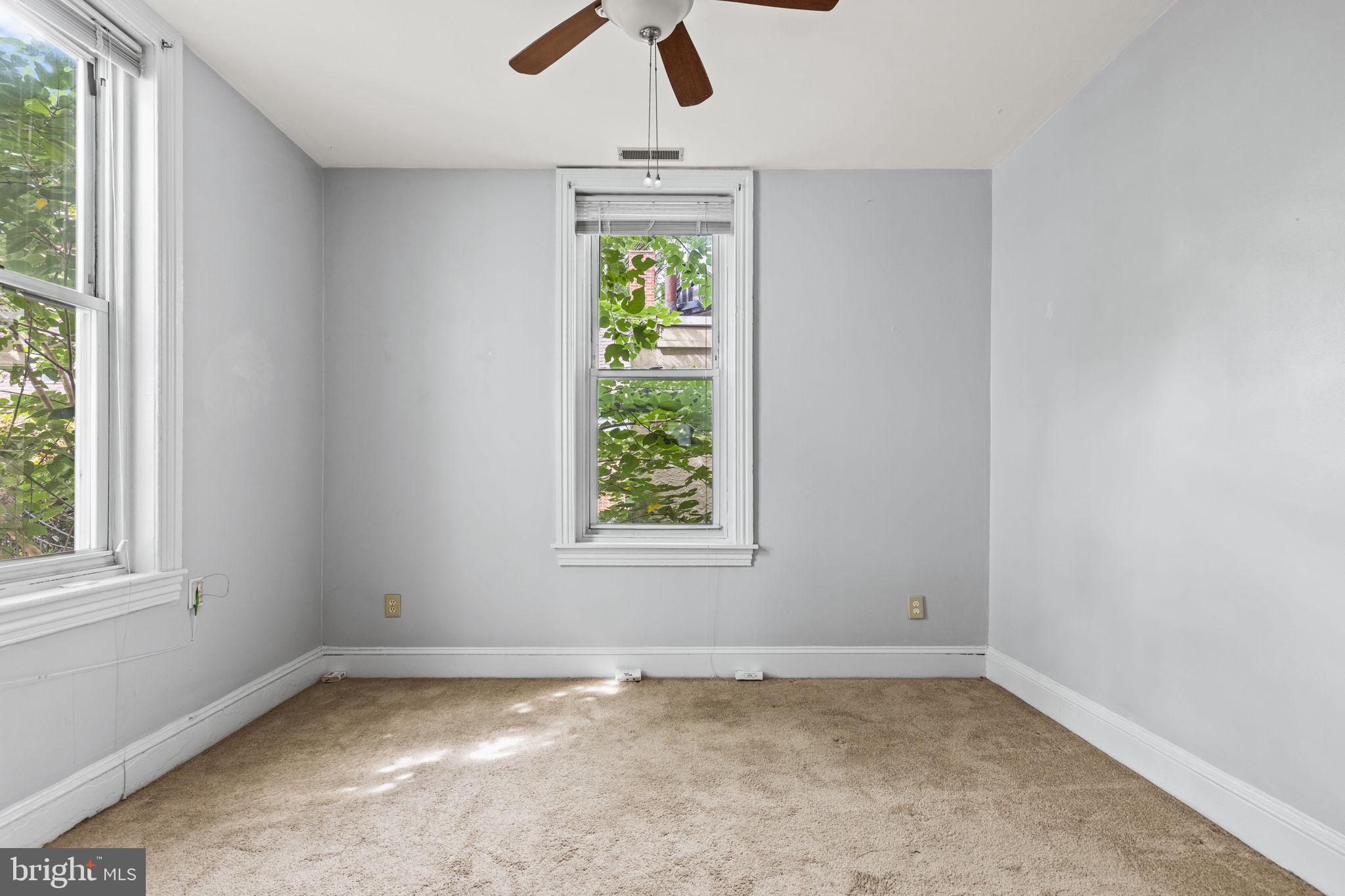 WASHINGTON SQ WEST - Residential Income