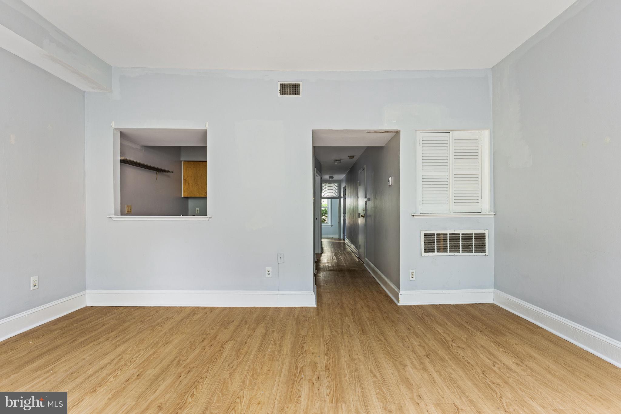 WASHINGTON SQ WEST - Residential Income