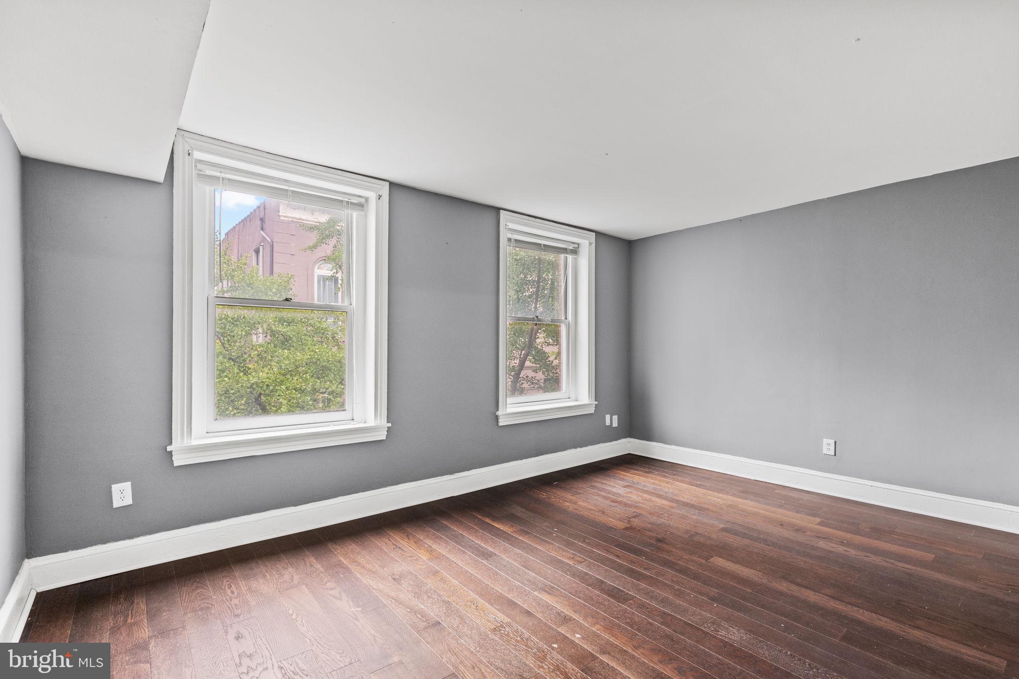 WASHINGTON SQ WEST - Residential Income