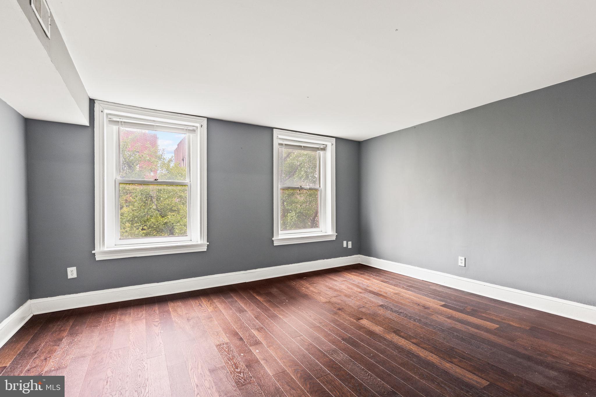 WASHINGTON SQ WEST - Residential Income