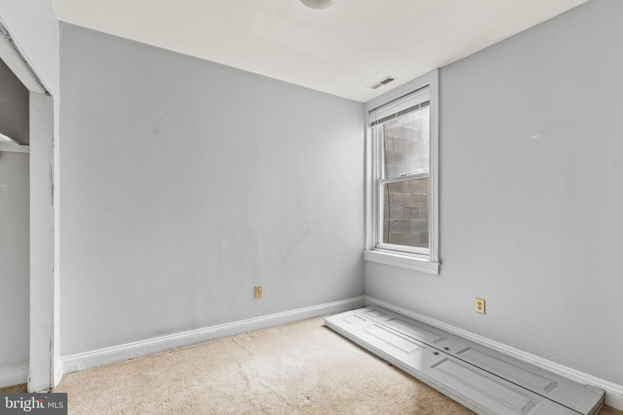 WASHINGTON SQ WEST - Residential Income