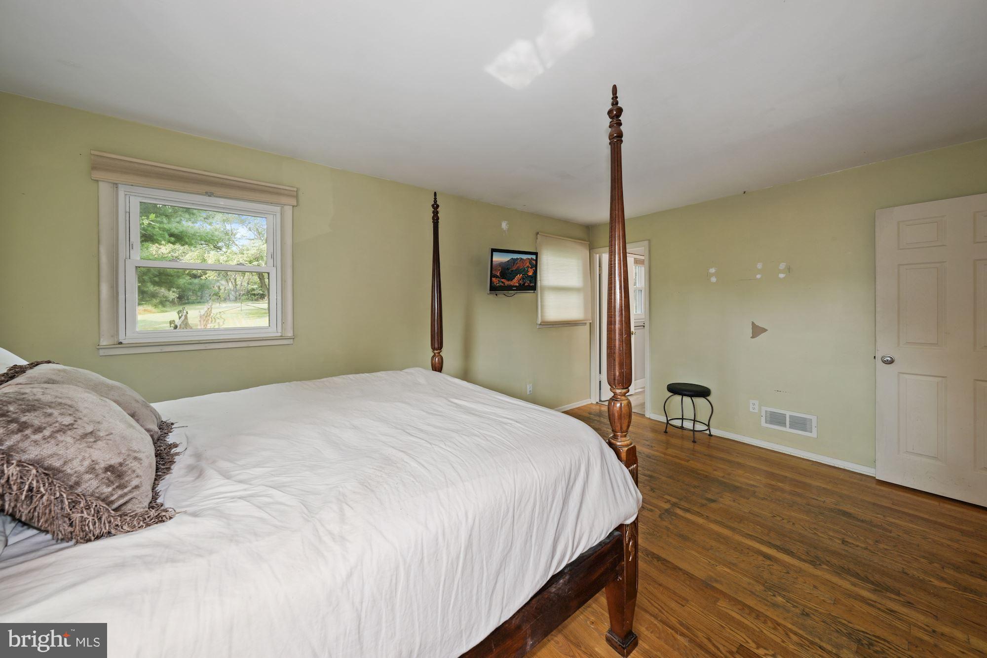 MOUNTAIN VIEW ESTATES - Residential