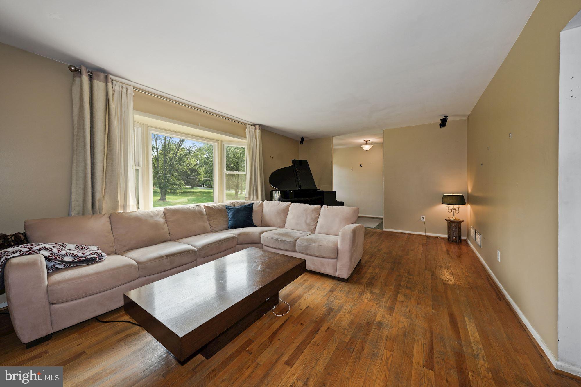 MOUNTAIN VIEW ESTATES - Residential
