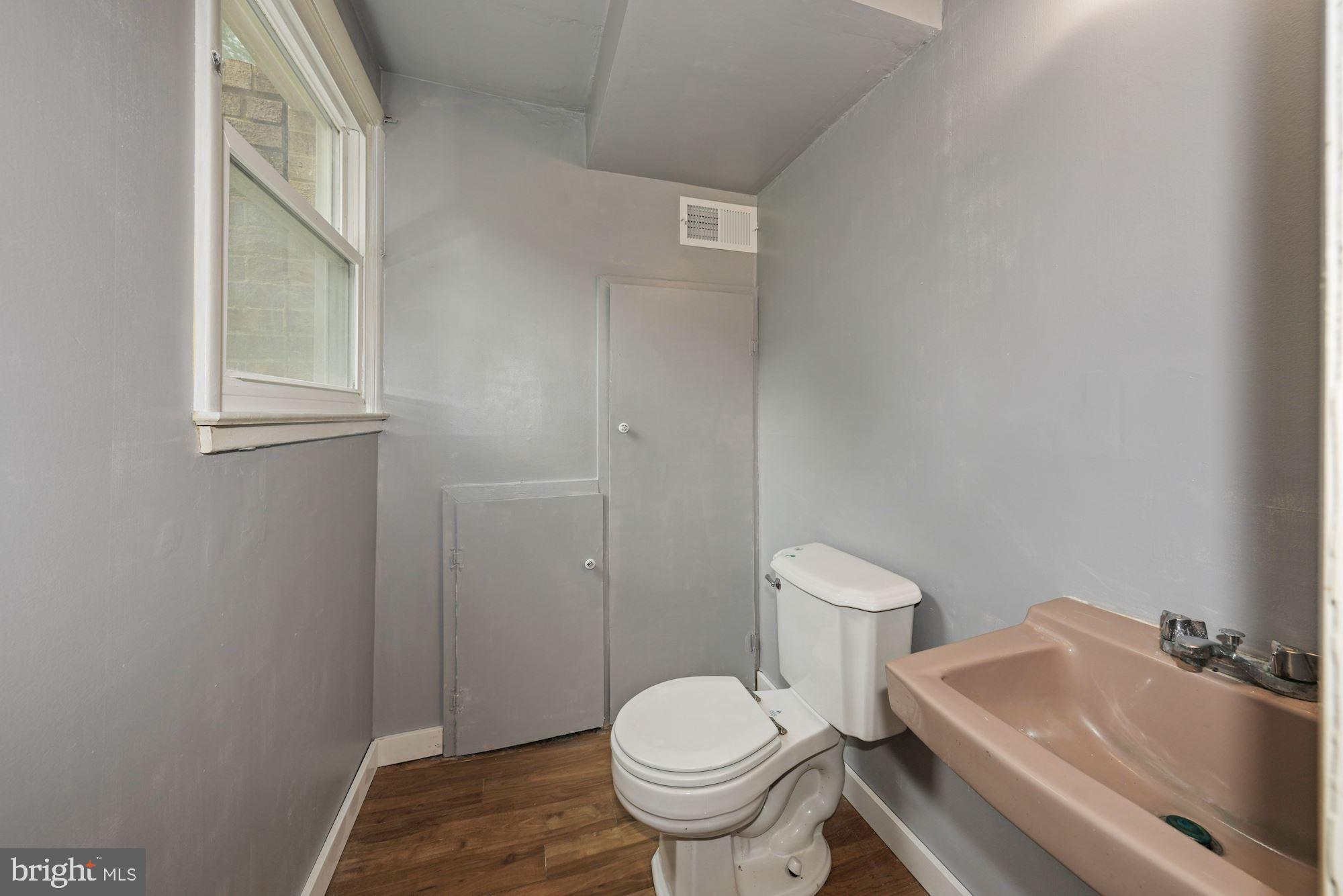 MOUNTAIN VIEW ESTATES - Residential