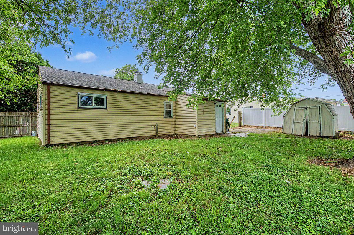 CASTLE HILLS - Residential