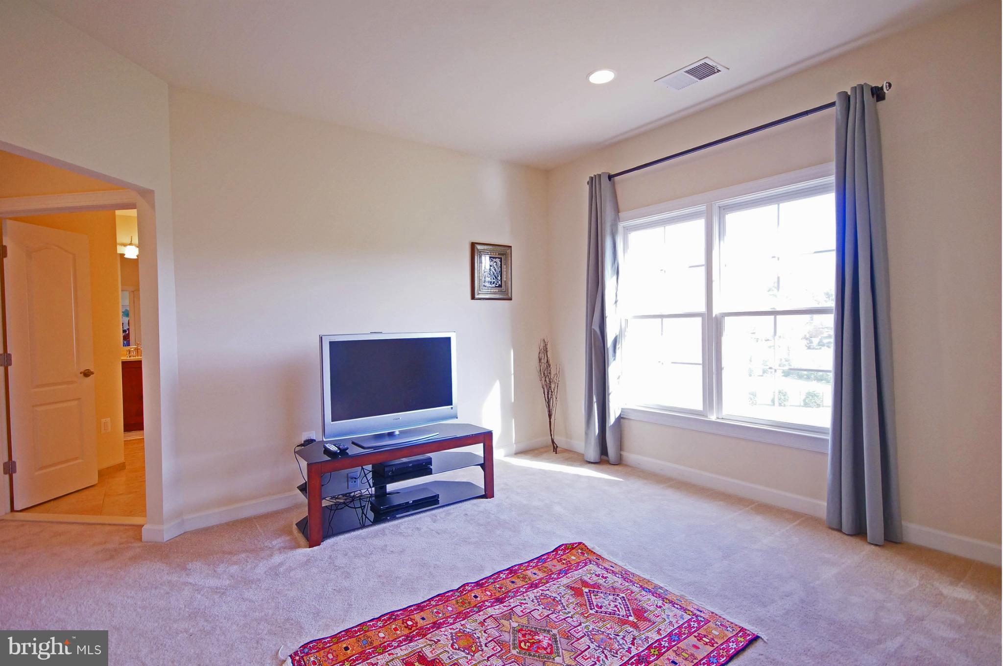 MAYMONT ESTATES - Residential