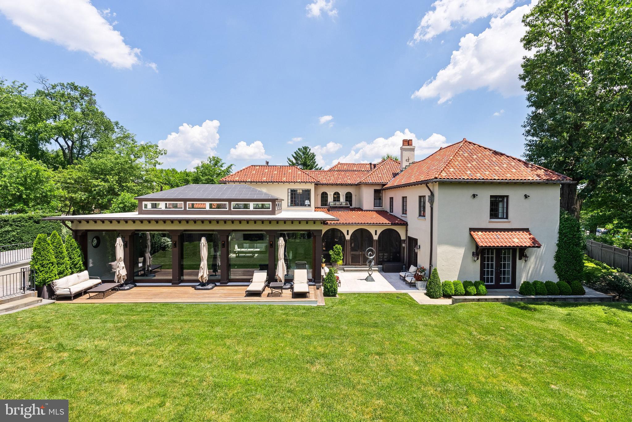 OBSERVATORY CIRCLE - Residential
