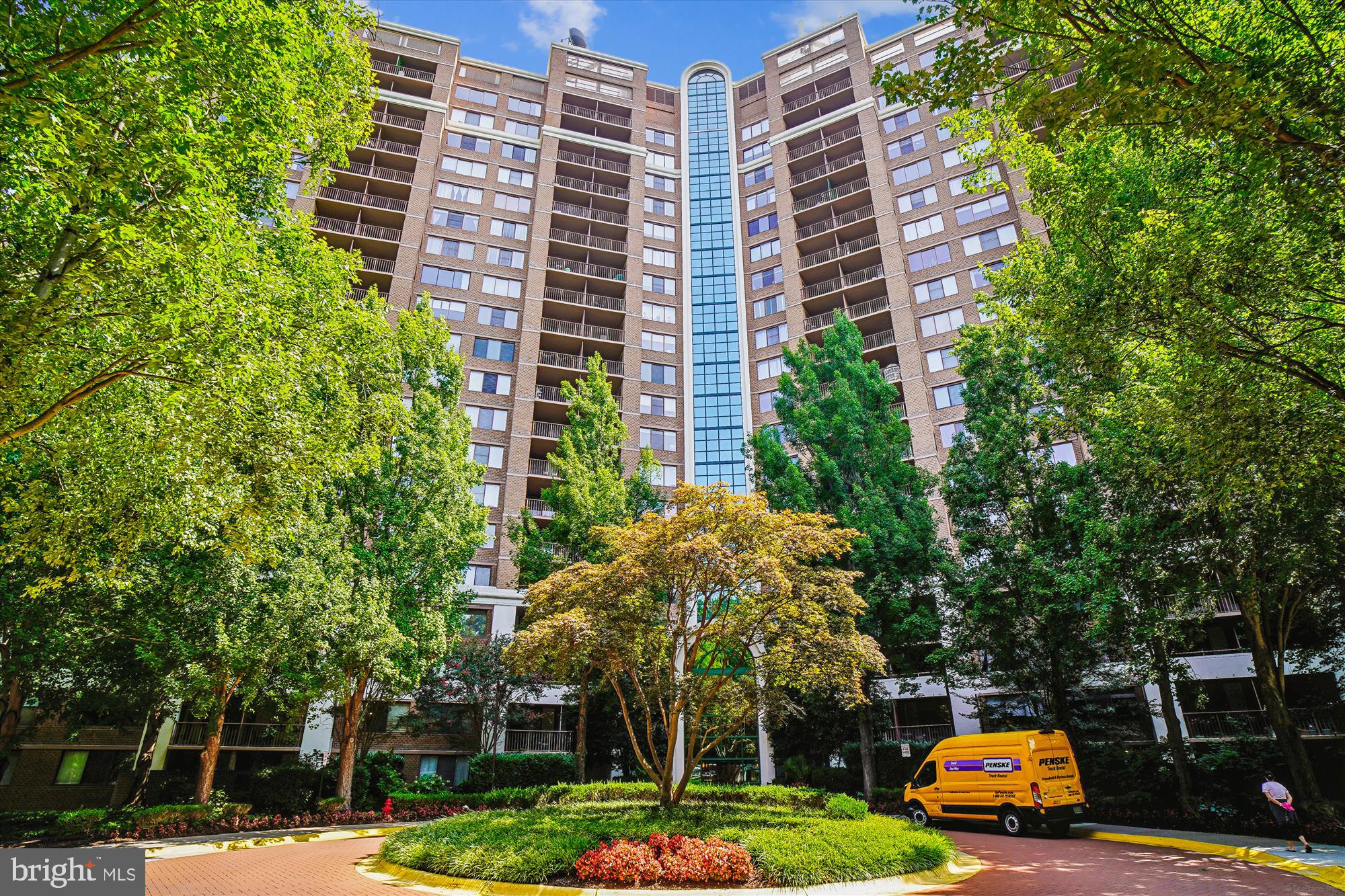 GROSVENOR PARK - Residential