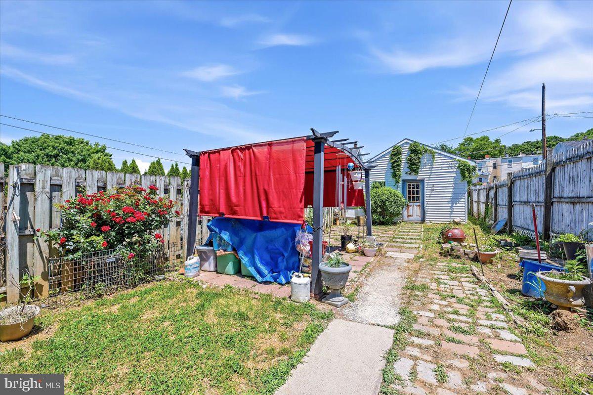 SOUTH BETHLEHEM - Residential