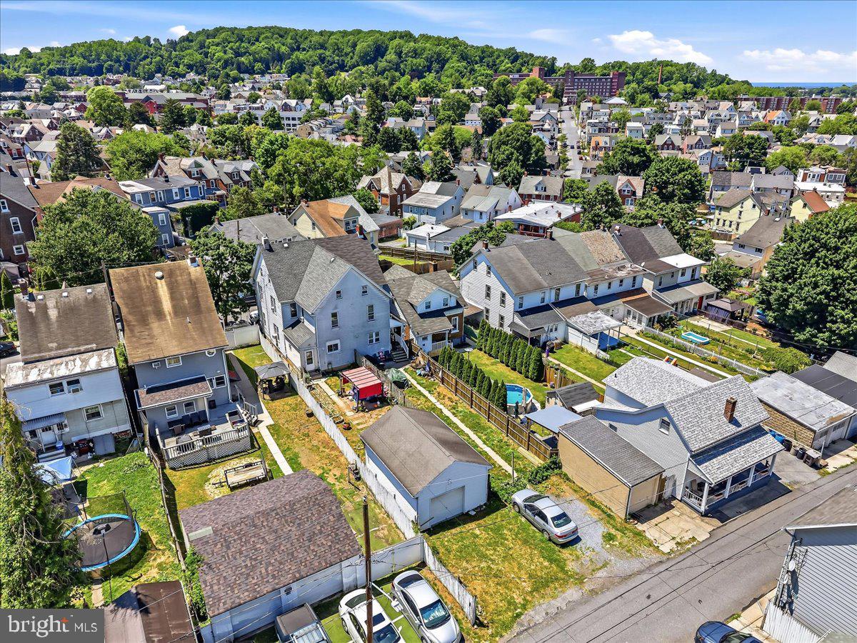 SOUTH BETHLEHEM - Residential