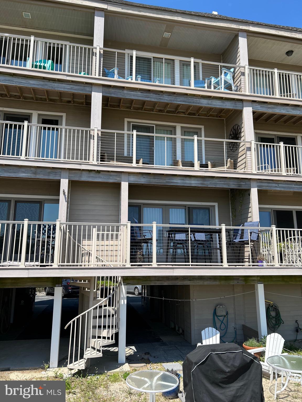 SEAWINDS - Residential