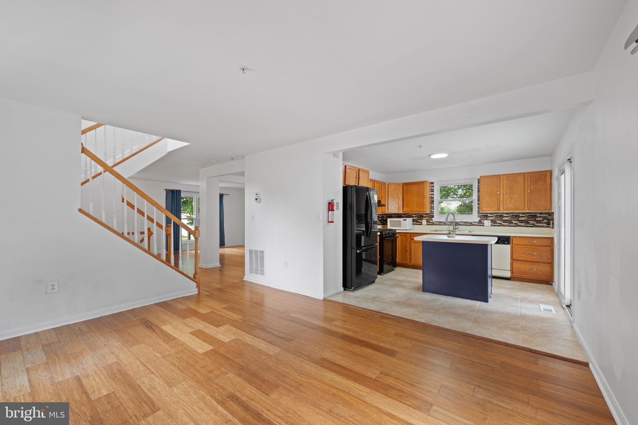 CLINTON ACRES - Residential